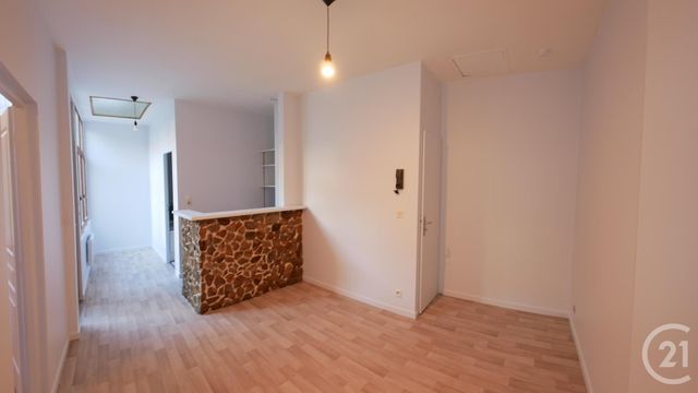 Appartement T2 à louer - 2 pièces - 41.01 m2 - TARBES - 65 - MIDI-PYRENEES - Century 21 Gm Immobilier